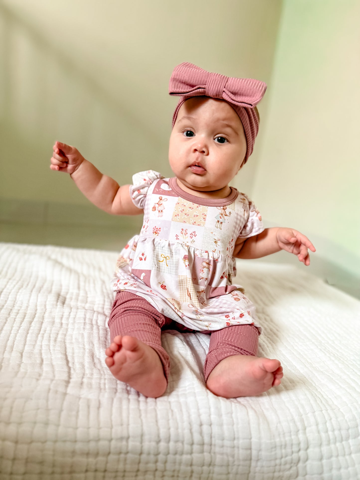 Cottage Picnic Mauve Headband Bow