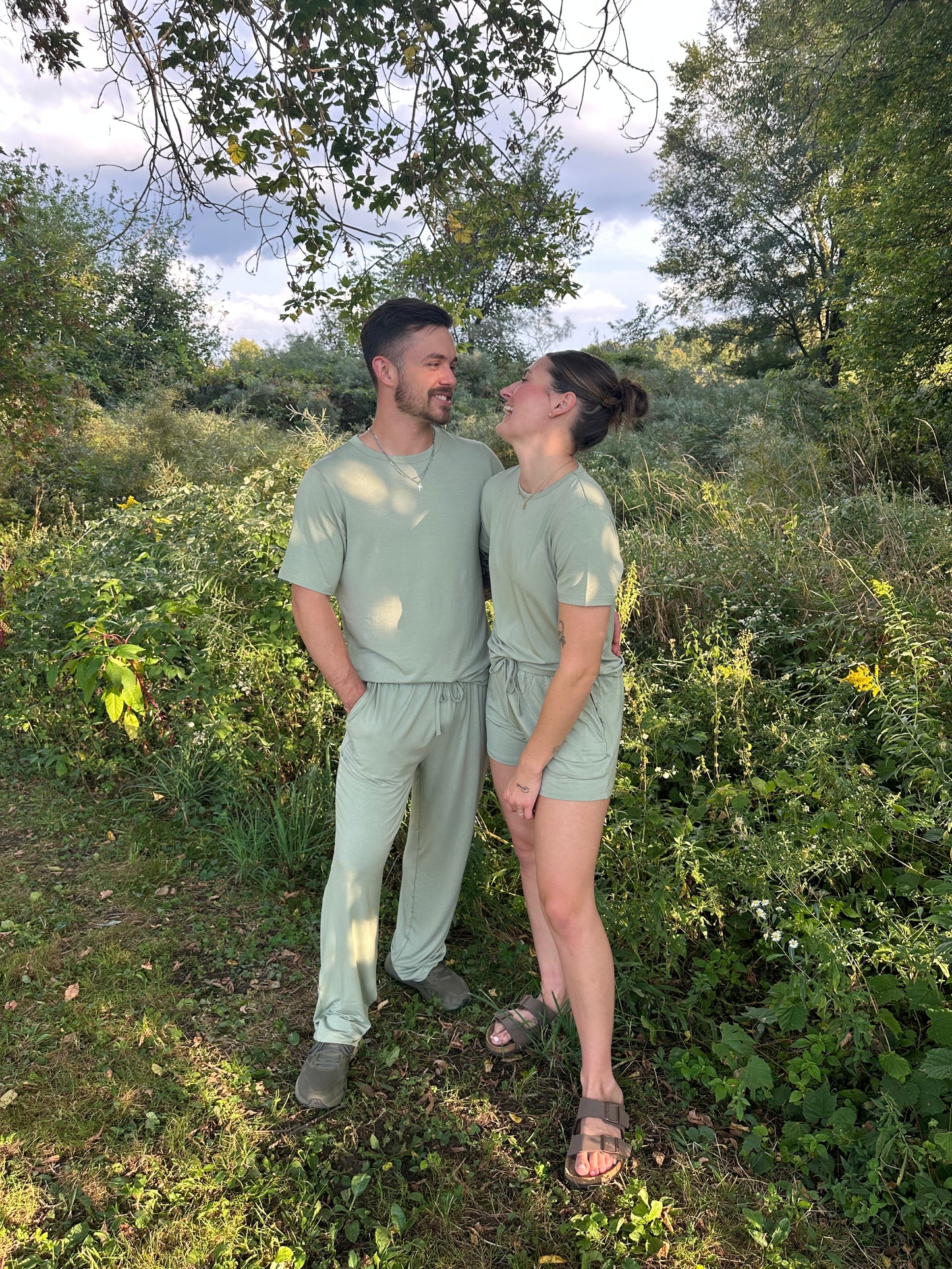 Grove Unisex Short Sleeve Set